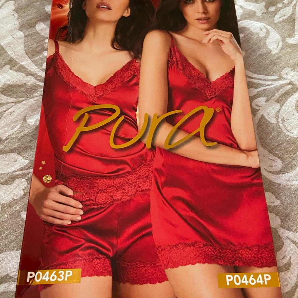 Women’s intimates